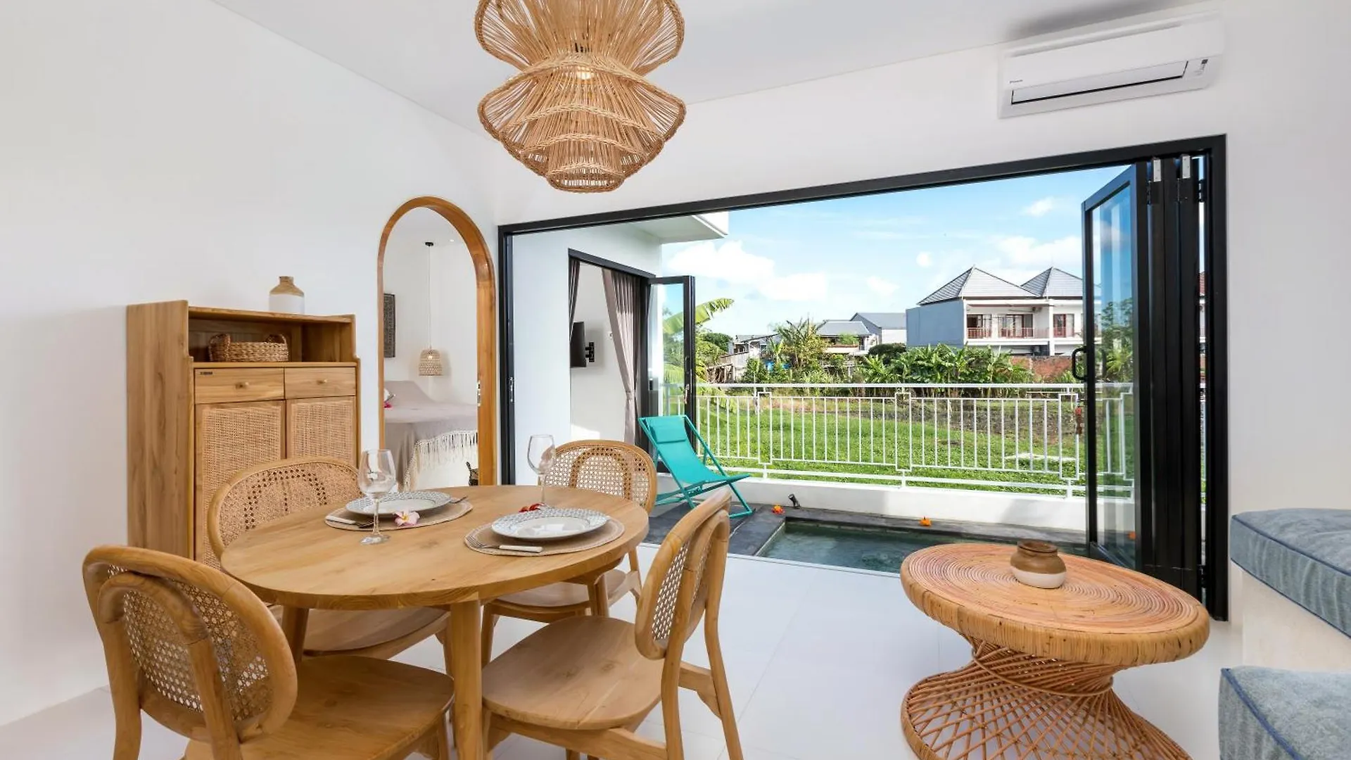Villa Lyalya & Theo Seminyak